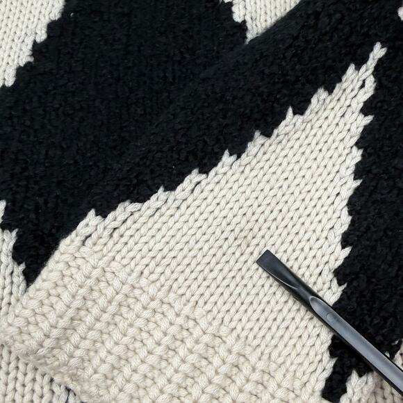 Khaite Valerie Argyle Cashmere Sweater Deep V-Neck Cream Black Oversized Cozy M - Picture 13 of 14